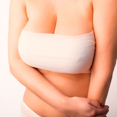 Cirugia-De-Aumento-De-Senos-Mamoplastia-en-Guayaquil